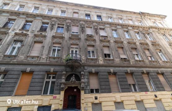 Ejjeli Majom Hostel Budapest Exterior foto